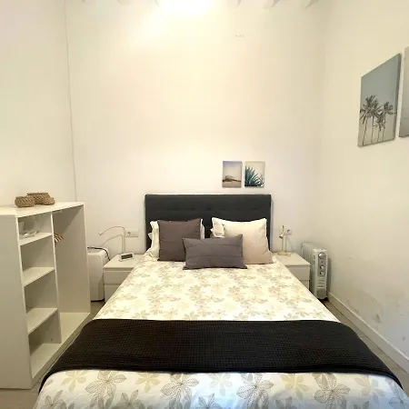 El Patio De Santa Maria * Cadix